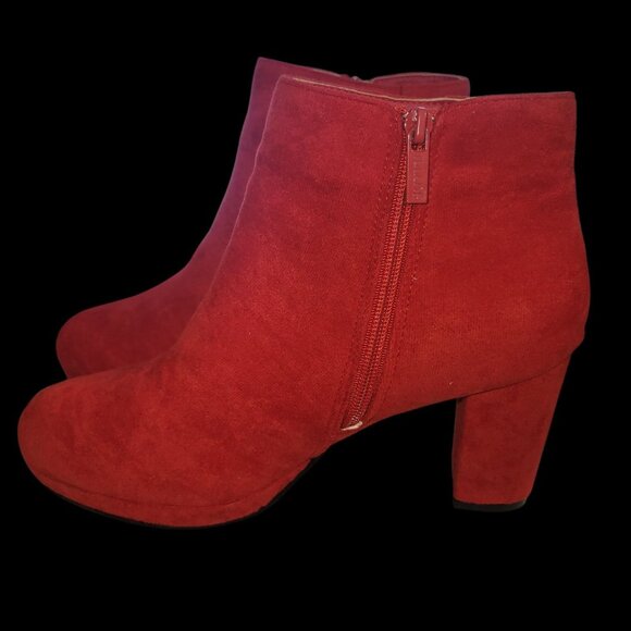 Women's Heel Ankle Boot Illude Casual Zip Up Bootie Suede Red  Round Toe Size 10 - Picture 3 of 9